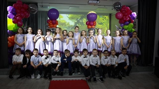 Поздравление для мам от первоклассников