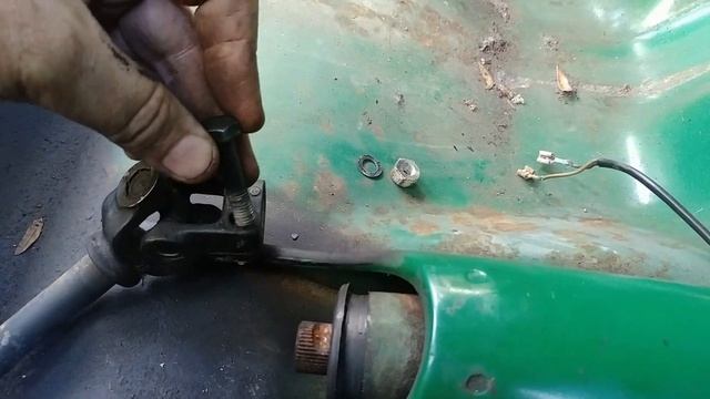 HOW TO : REPLACE 1971-1972 SUPER BEETLE STEERING COLUMN. PART 2