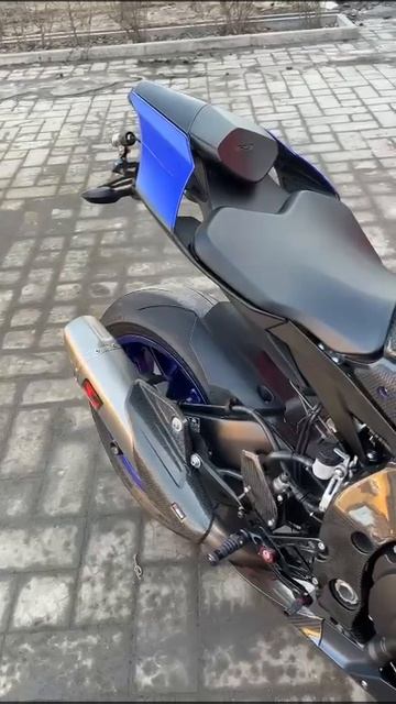Yamaha R1 🇰🇷🚀🔥