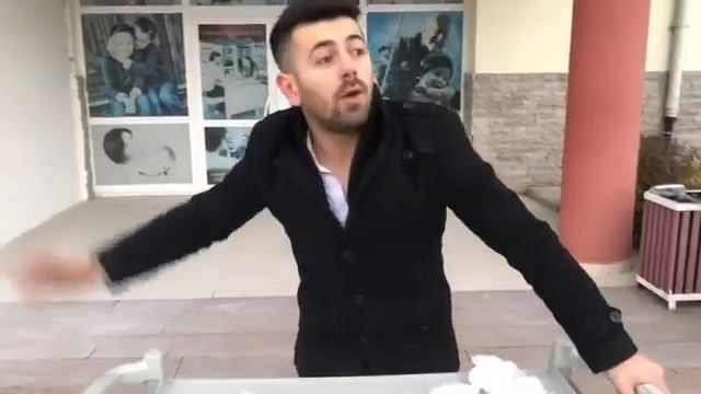 Taner Tanrıkulu  ( KIŞ AYLARINDA YENİ MESLEK  TAŞLILAR 1 LİRA TAŞSIZLAR 50 KURUŞ...)