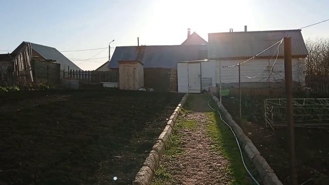 Влог. Весна 💐 май 😊Огород и сад , уборка и подготовка к посевам 🙃  отдых