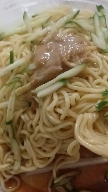 Cold Noodles with Sesame Paste #yummy #yummy #trending #trendingshorts #viralvideo #viral #shorts