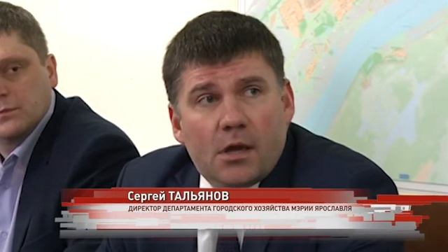 Сорок дворников и семь ржавых тракторов: САХ оказался на грани банкротства
