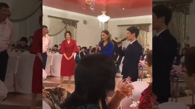 Тойдагы булбул дауысты ару..