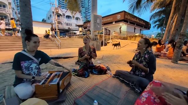 Харинама в Паттайе (Тайланд) 03.10.2021 / Harinama in Pattaya (Thailand) 10/03/2021