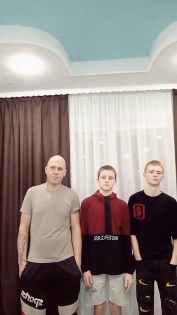 Женщина не танцую женщина я не танцую#shorts