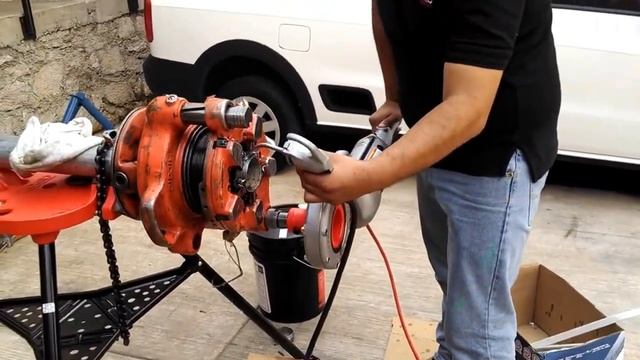 RIDGID 141 con motopropulsor 700.