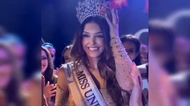 Is miss universe portugal  a man? 🙌🏽