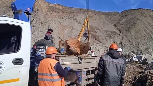 08-03-2025 Танкер "Волгонефть-239" под Анапой полностью демонтировали