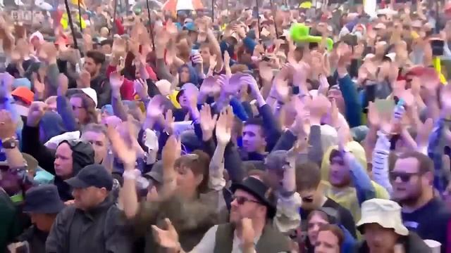 All Over The World Jeff Lynne's ELO Live with Rosie Langley and Amy Langley, Glastonbury 2016