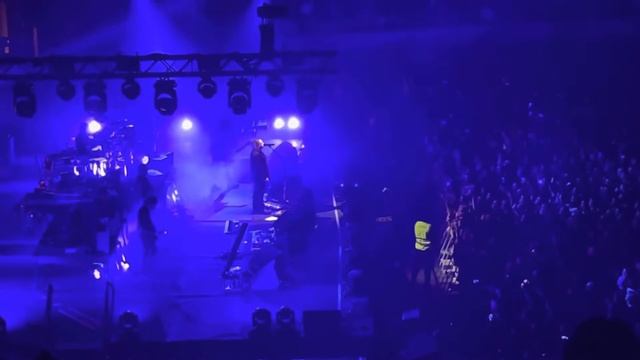 10.11.22 The Cure - Plainsong Palau Sant Jordi Barcelona @andreagai74