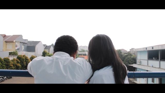 PRE-WEDDING SATRIYO TIRTA WANAYUDHA & VIOLA SALSA FITRIANI BERTEMA SEKOLAH