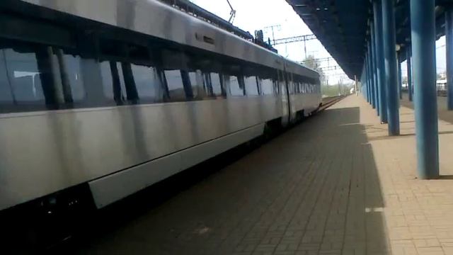 Поезд Хюндай Одесса – Киев прибывает на станцию Винница