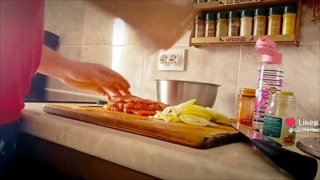 Отбивные мясо!