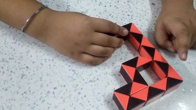 #1 Make Guns with Snake Cube