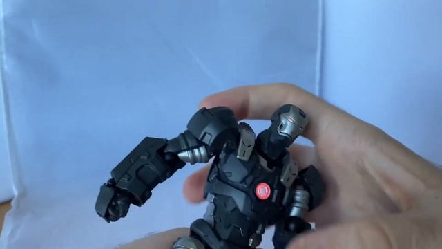 Kaiyodo Amazing Yamaguchi Revoltech War Machine Toy Unboxing and Review