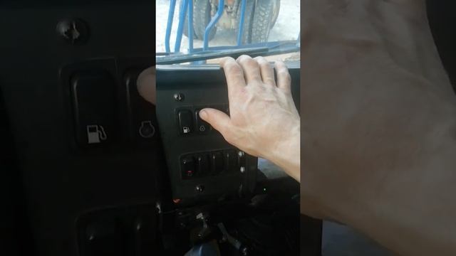 Работа в карьере.
