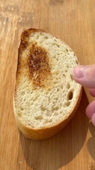 Тост с ягодами и мёдом 🫐🍓🍯