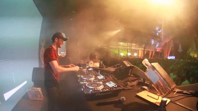 Pink Floyd - The Wall (Viktor Mora Bootleg)