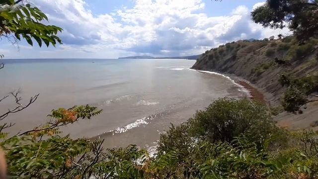 Море волнуется раз,