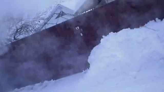 Кипяток на морозе при -30 °C