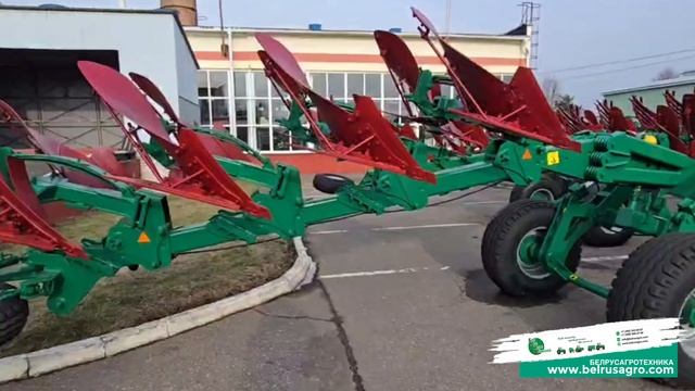 Плуг полунавесной оборотный ППОВ-12-40/50К // БЕЛРУСАГРОТЕХНИКА