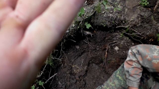 Немецкая палатка и блиндажный поиск WW2 German tent in searching of dugouts