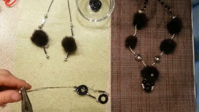 Украшение из  меха.Decoration of fur