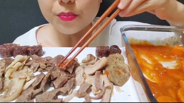 순대 먹방🐷 다양한 돼지 부속물 간+허파+오소리감투+염통+머릿고기 여러가지 내장 모음에 찰순대+떡볶이 함께 먹는 분식 mukbang