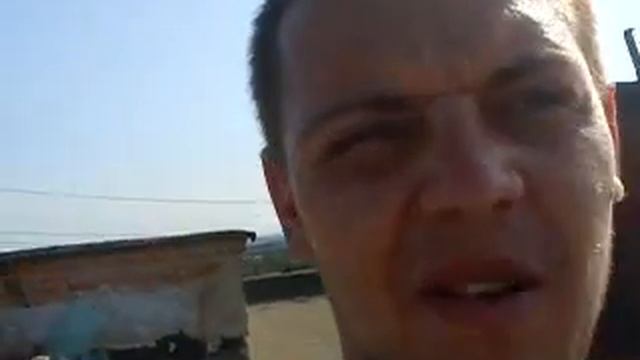 треш полный! работа на высоте, опасная, утроился подсобником у фасадчика,