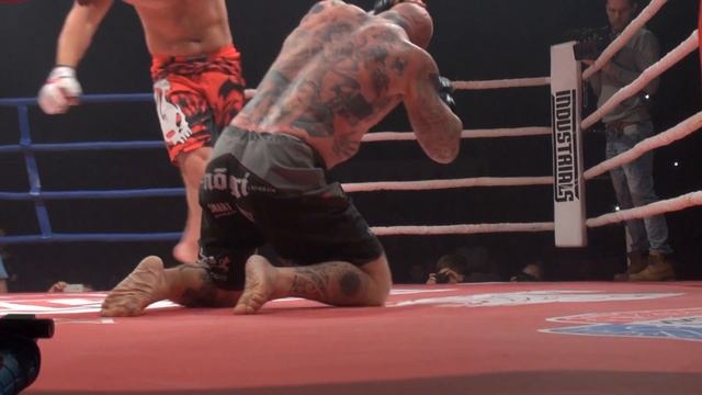 Джефф Монсон vs Алекс Кардо
