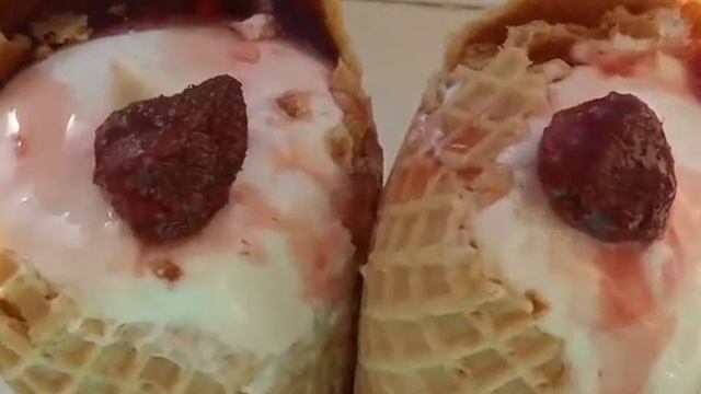 Залипательное видео для сладкоежек 2018. Мороженое с клубникой.