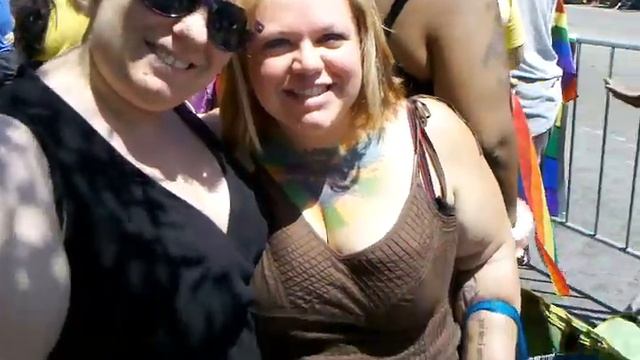 Arianne likes Boobs.