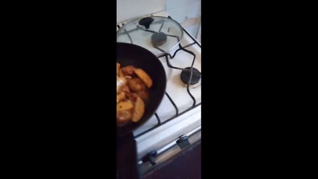 Новая сковородка , и сразу опробовали ;) | Просто Картошка с Чесноком.