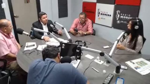 Carlos Mora y docentes perjudicados en Radio Morena