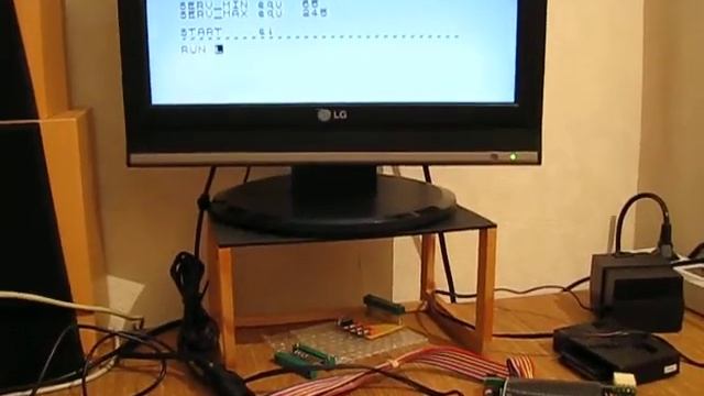 ZX Spectrum, 8255 paralell interface, servo Tower Pro SG90