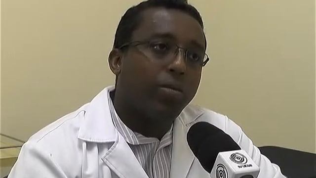 Matéria sobre a importância do teste da orelhinha exibida em 13 de janeiro de 2015