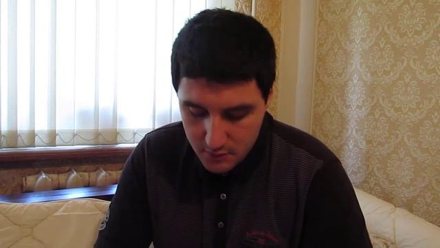 Эльдар Богунов показывает актерскую игру
