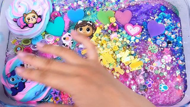 Gabby's dollhouse Slime Mixing Random Cute, shiny things into slime #ASMR #satisfying #slimevideos