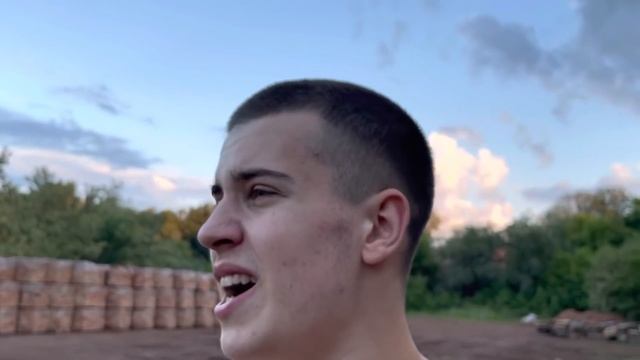 Двойное Сальто на Бетоне?Пришел сам попрыгать.