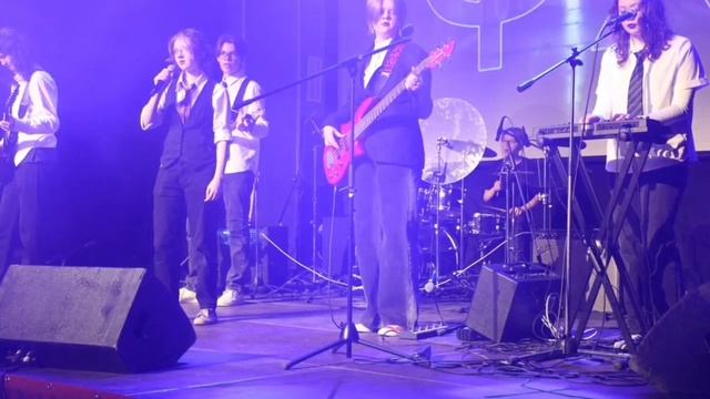 ΨΧ - Одинокая птица(live, отрывок)