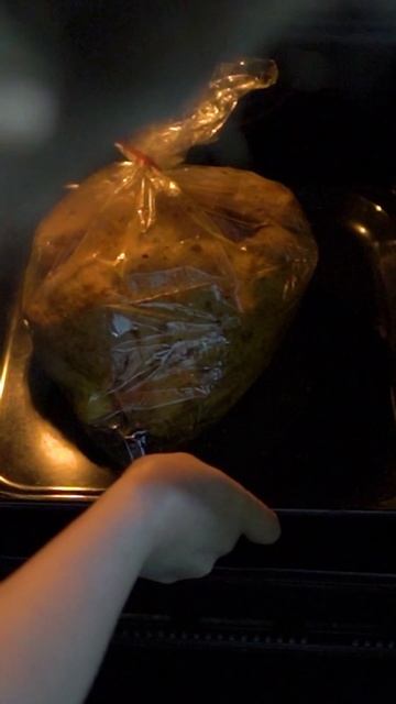 Курица в духовке. Быстрый рецепт. #Shorts