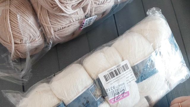 Купила пряжу,будет кардиган.