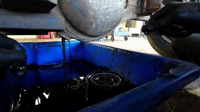 Big Truck, Small Cows - Isuzu NPS Expedition Truck Build - Episode 9