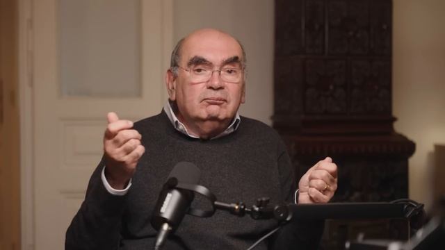 Квантовая нелокальность,  слабые измерения,  ретропричинность.
