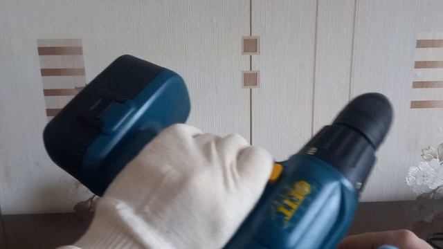 работа шуруповерта fit