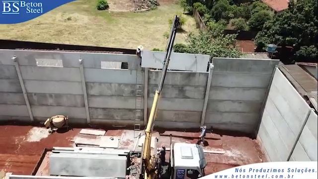 Beton Steel - Pré-moldados e Estrutura Metálica - Barracão em Placa de concreto
