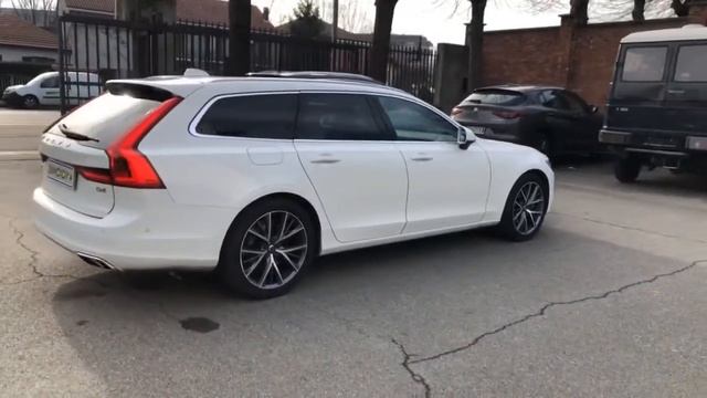 Volvo V90 D4 2.0d 190cv Momentum Geratronic
