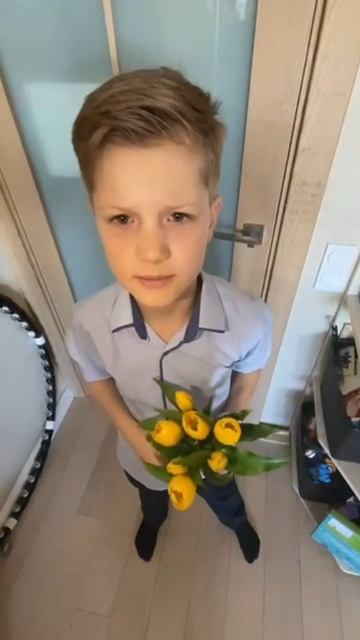 с 8 марта дамы