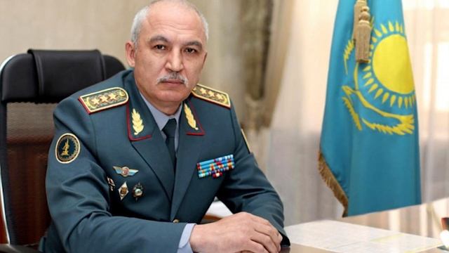 "40 лет служу, жив-здоров": Министр обороны ответил на критику армии